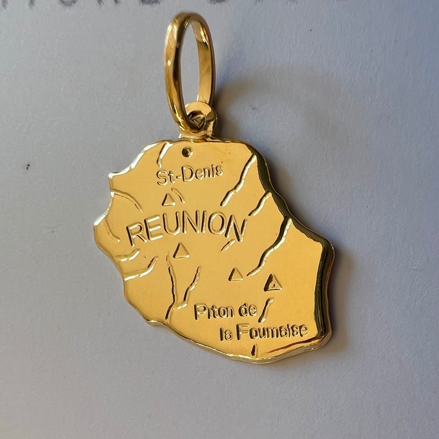 pendentif ile de la reunion or 18 carats 750
