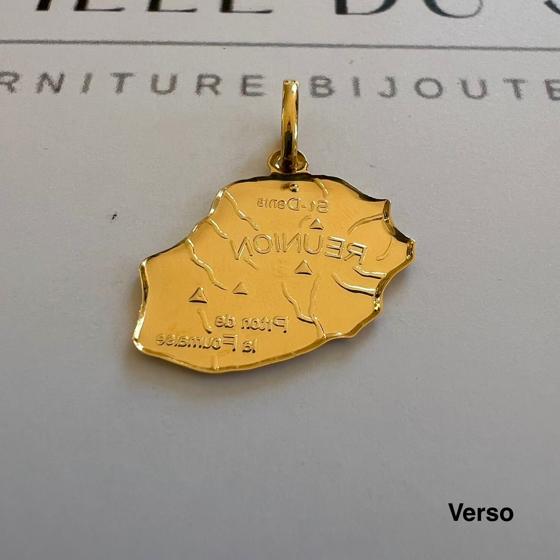 pendentif ile de la reunion or 18 carats 750