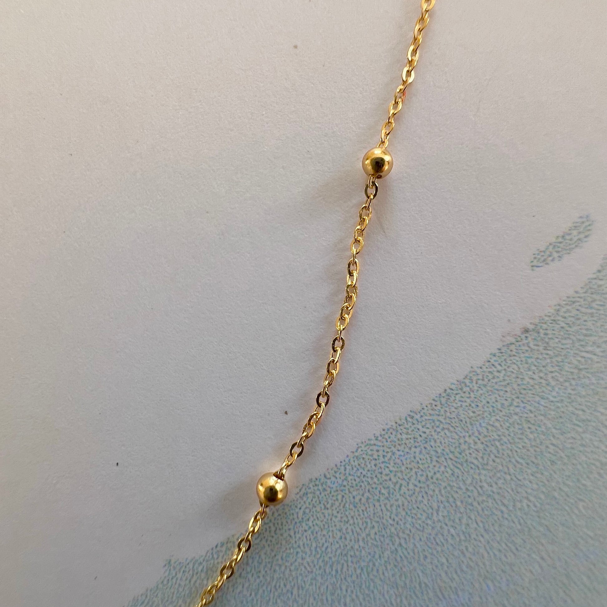 Chaîne boule en or jaune 18 carats