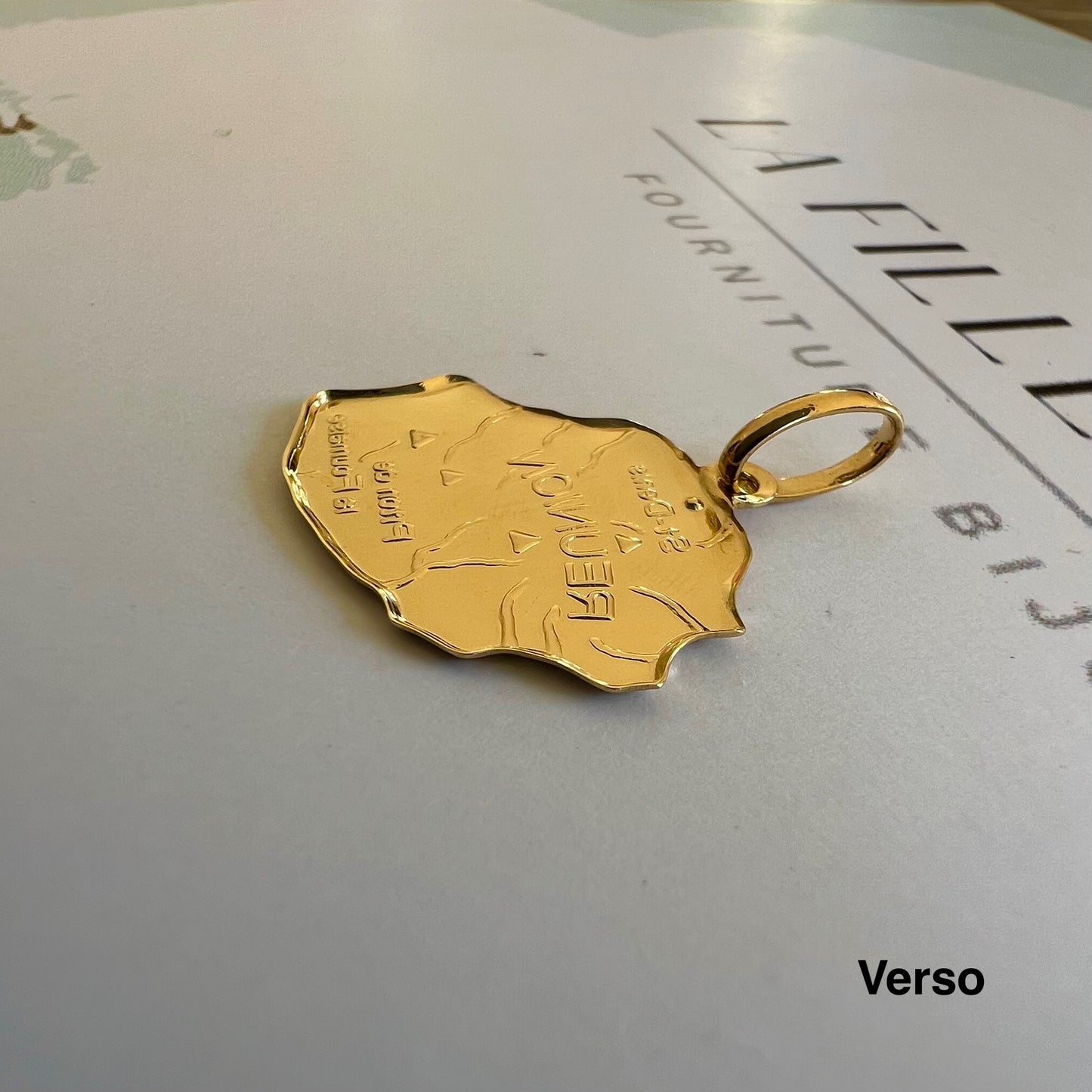 pendentif ile de la reunion or 18 carats 750