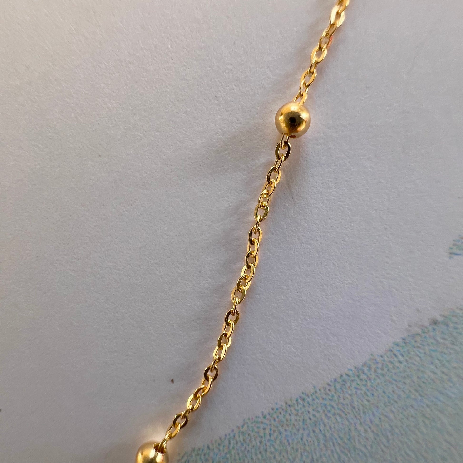 Chaîne boule en or jaune 18 carats