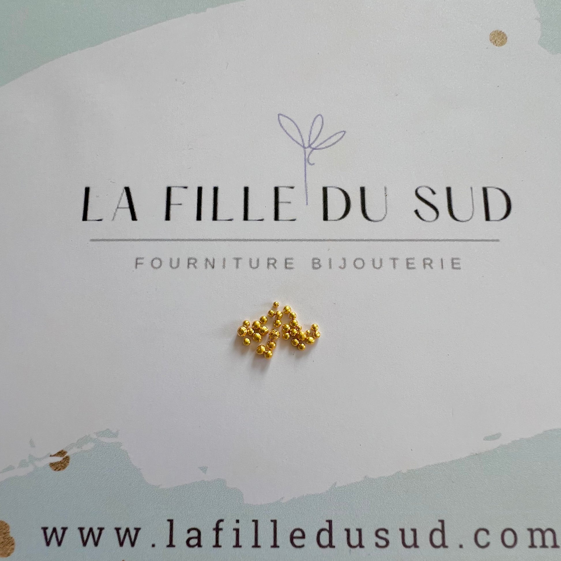 Grenaille d'or jaune 24k pour la création de bijoux par La Fille du Sud