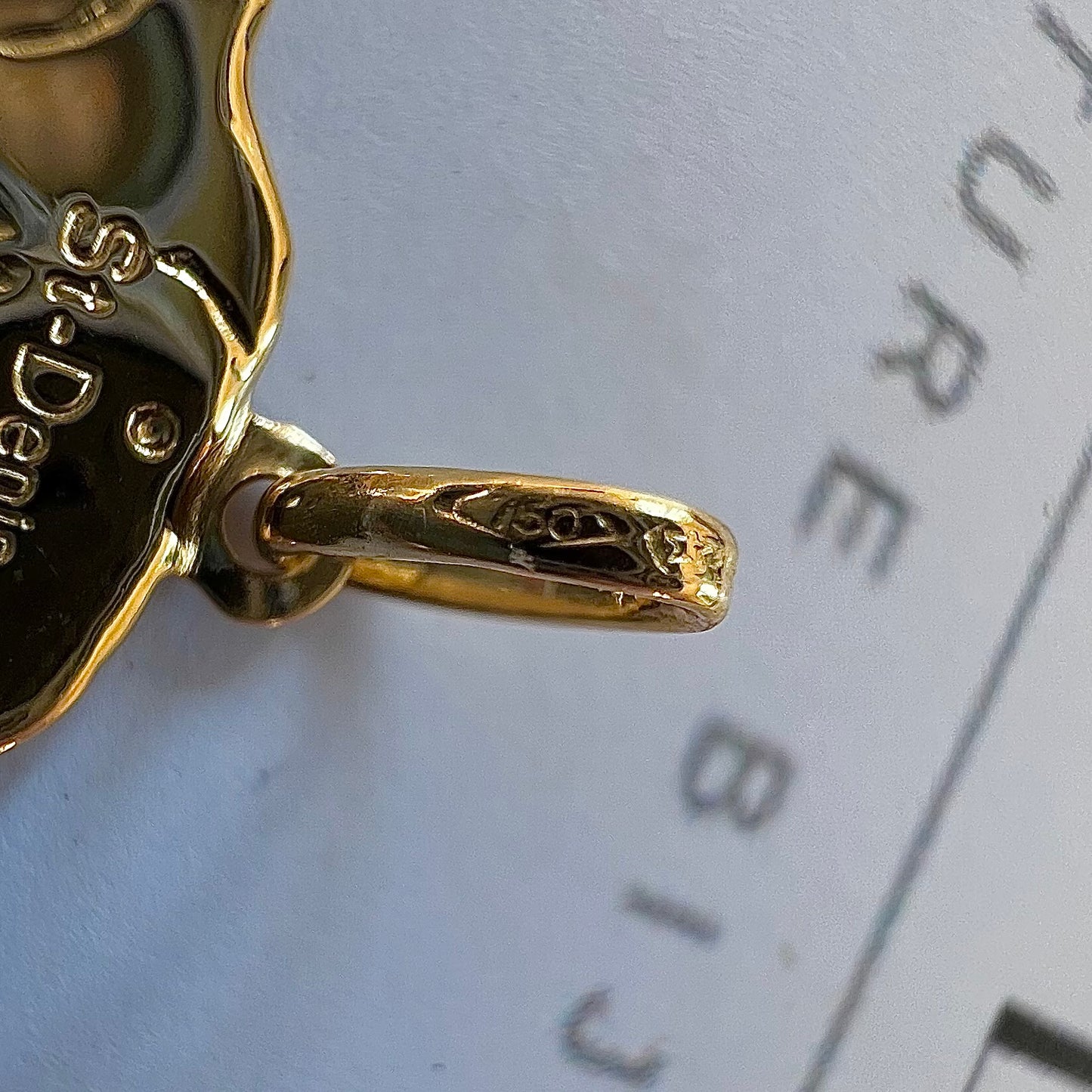 pendentif ile de la reunion or 18 carats 750