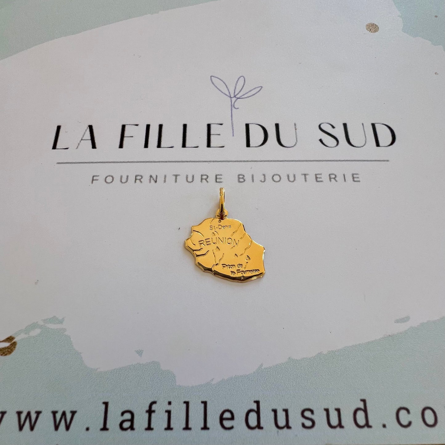 pendentif ile de la reunion or 18 carats 750