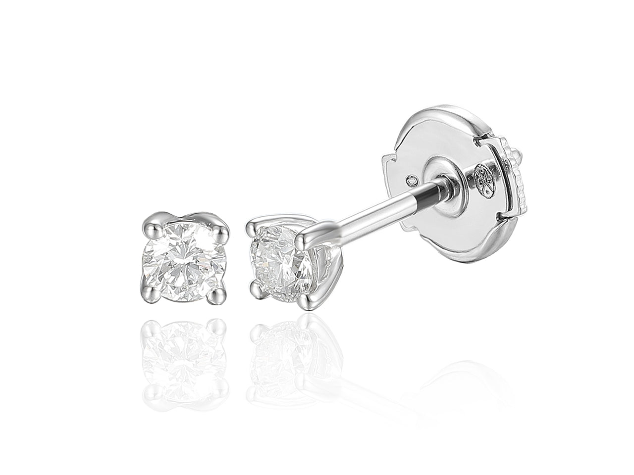 Paire de boucles d'oreilles puces diamant solitaire en or blanc 18 carats avec fermoirs de sécurité Alpa, poids total 0,25 carat.