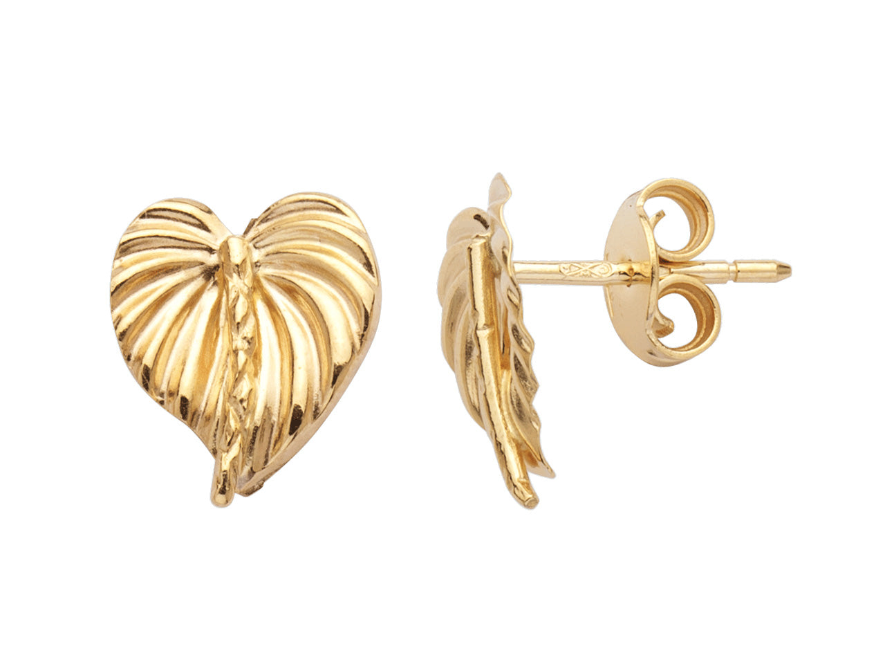 Paire de boucles d'oreilles puces en forme de feuille d'Anthurium en or jaune 18 carats, dimensions 11x10mm.
