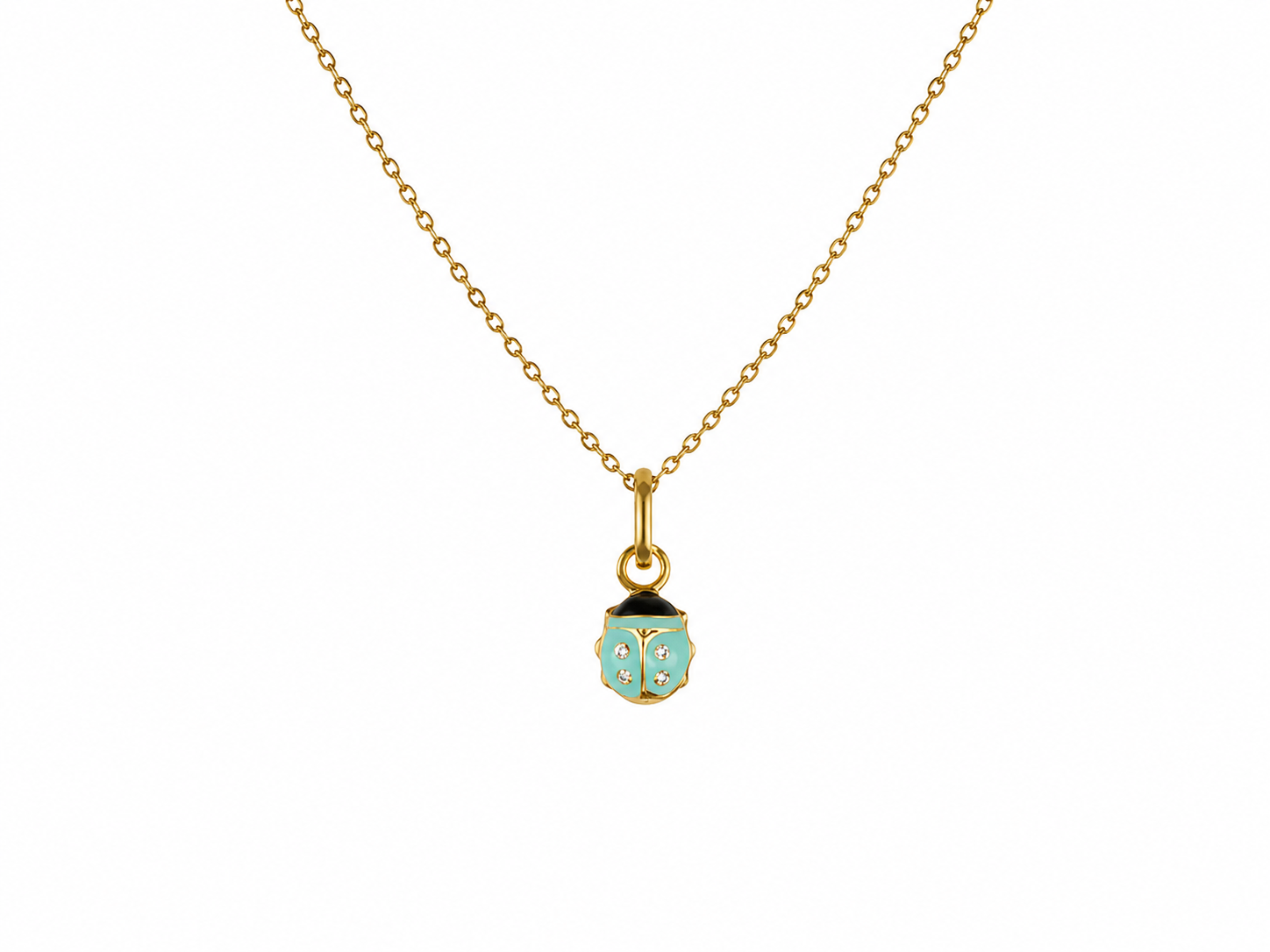 Pendentif coccinelle bleu turquoise en or 18k sur chaîne maille forçat pour petite fille.