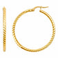 Paire de boucles d'oreilles créoles torsadées en or jaune 18 carats de 30 mm de diamètre avec fermoir bascule américaine.