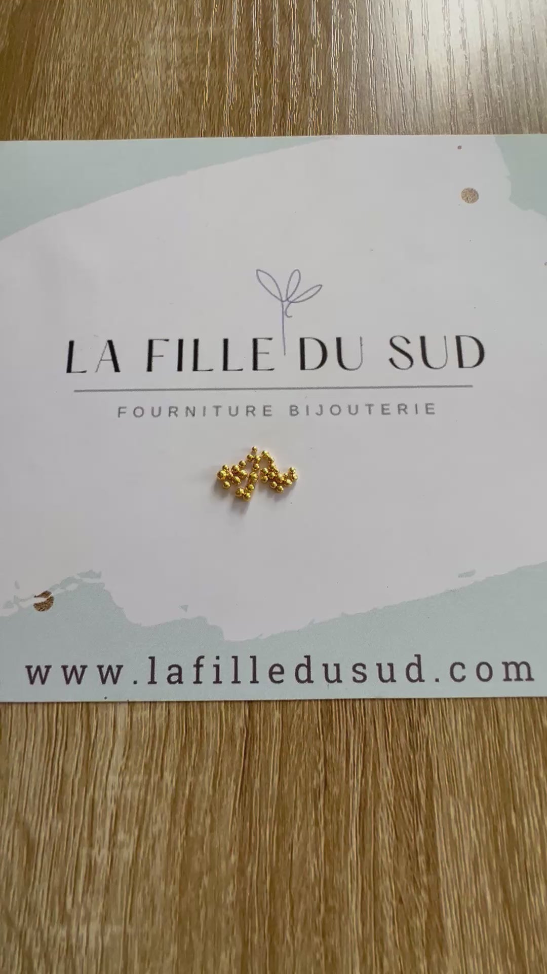 Grenaille d'or jaune 24k pour la création de bijoux par La Fille du Sud